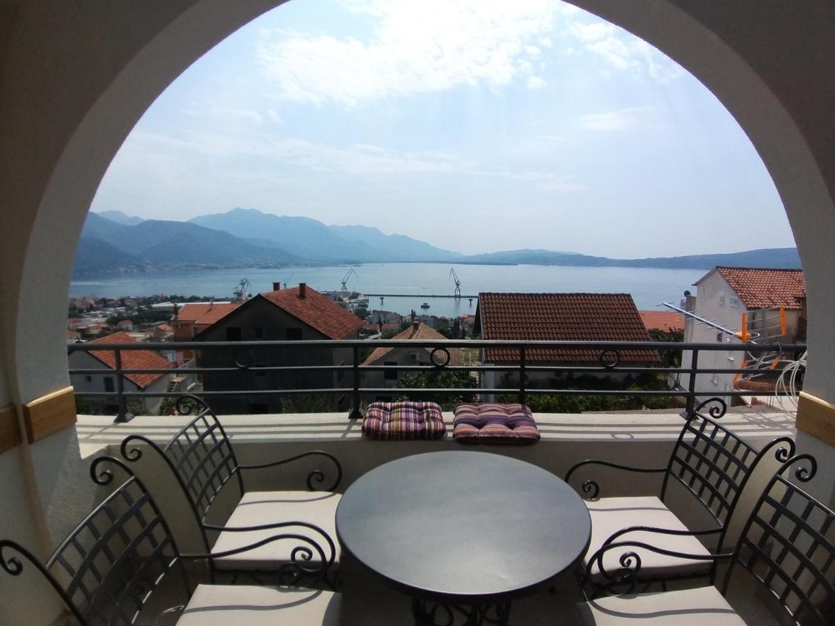 Apartman Dajoda 1 Bijela Dış mekan fotoğraf