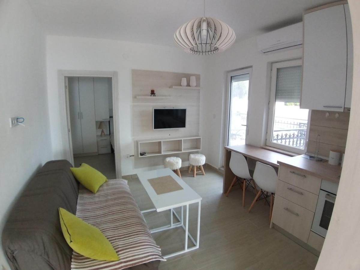 Apartman Dajoda 1 Bijela Dış mekan fotoğraf